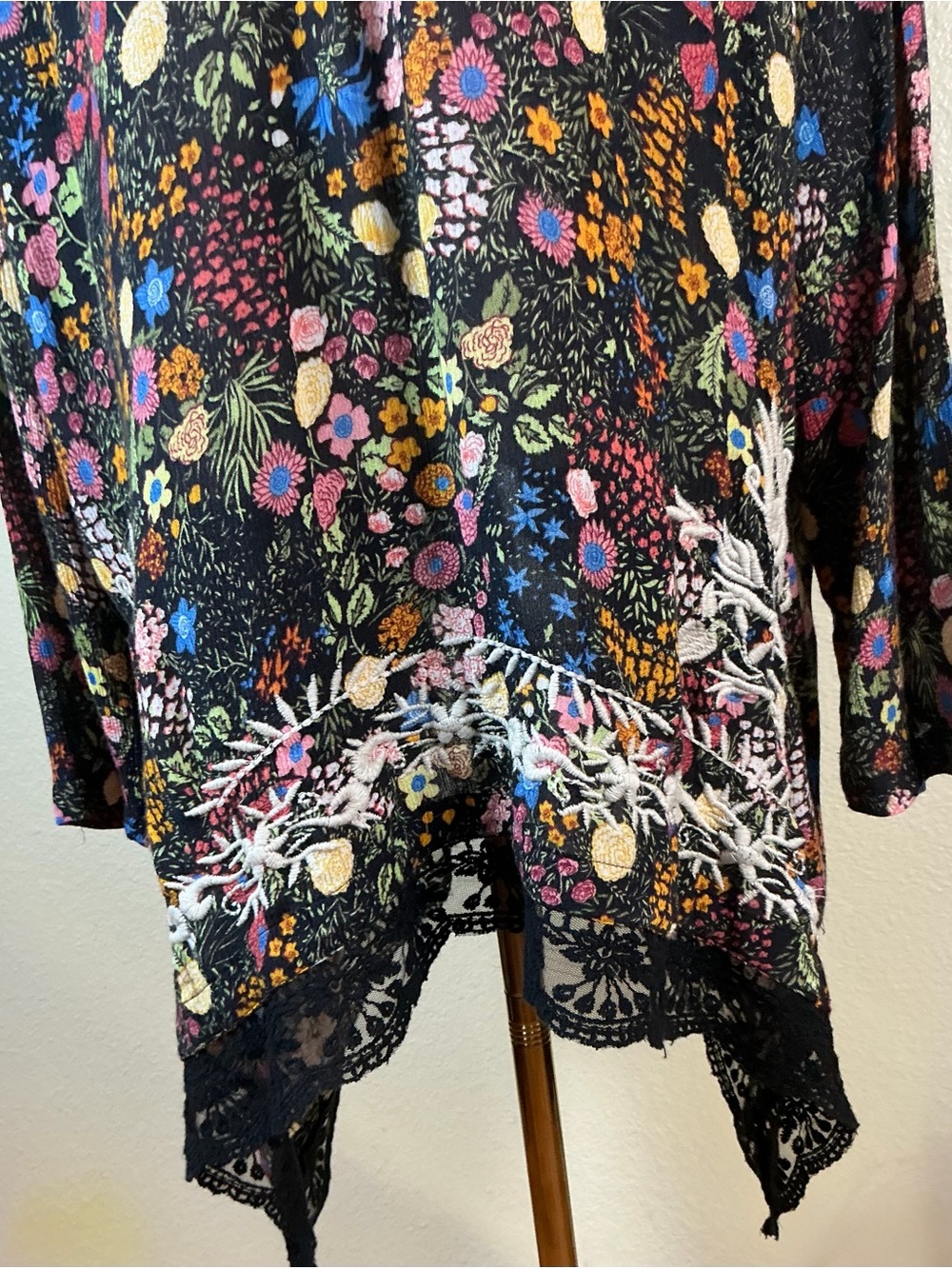 Sundance Floral Embroidered Cardigan Kimono | Boho Open Front Lace Trim | Women - Picture 9 of 11
